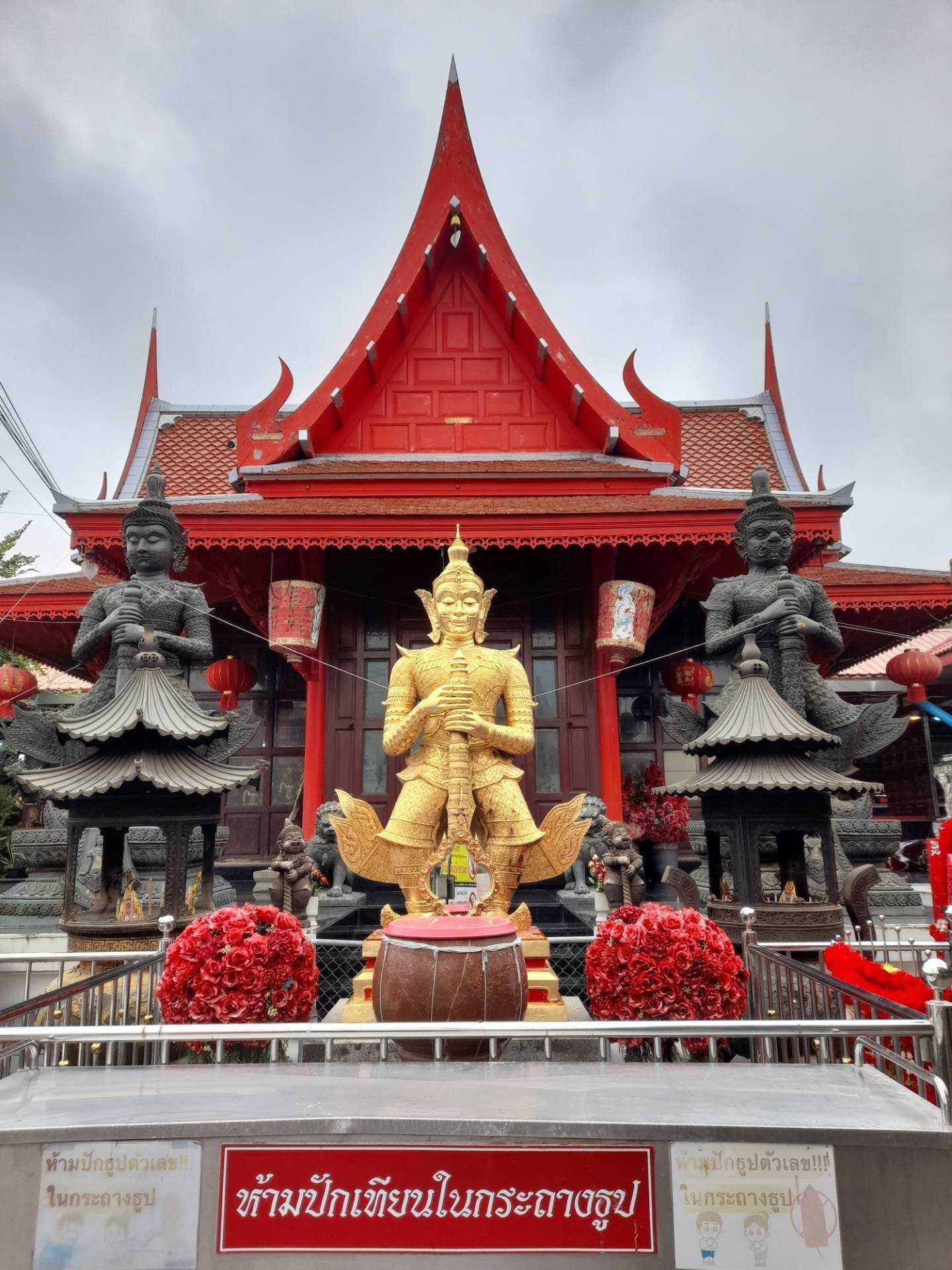 Bangkok-Julamani Temple, the greatest god among the four Chaturanga, the chief of demons