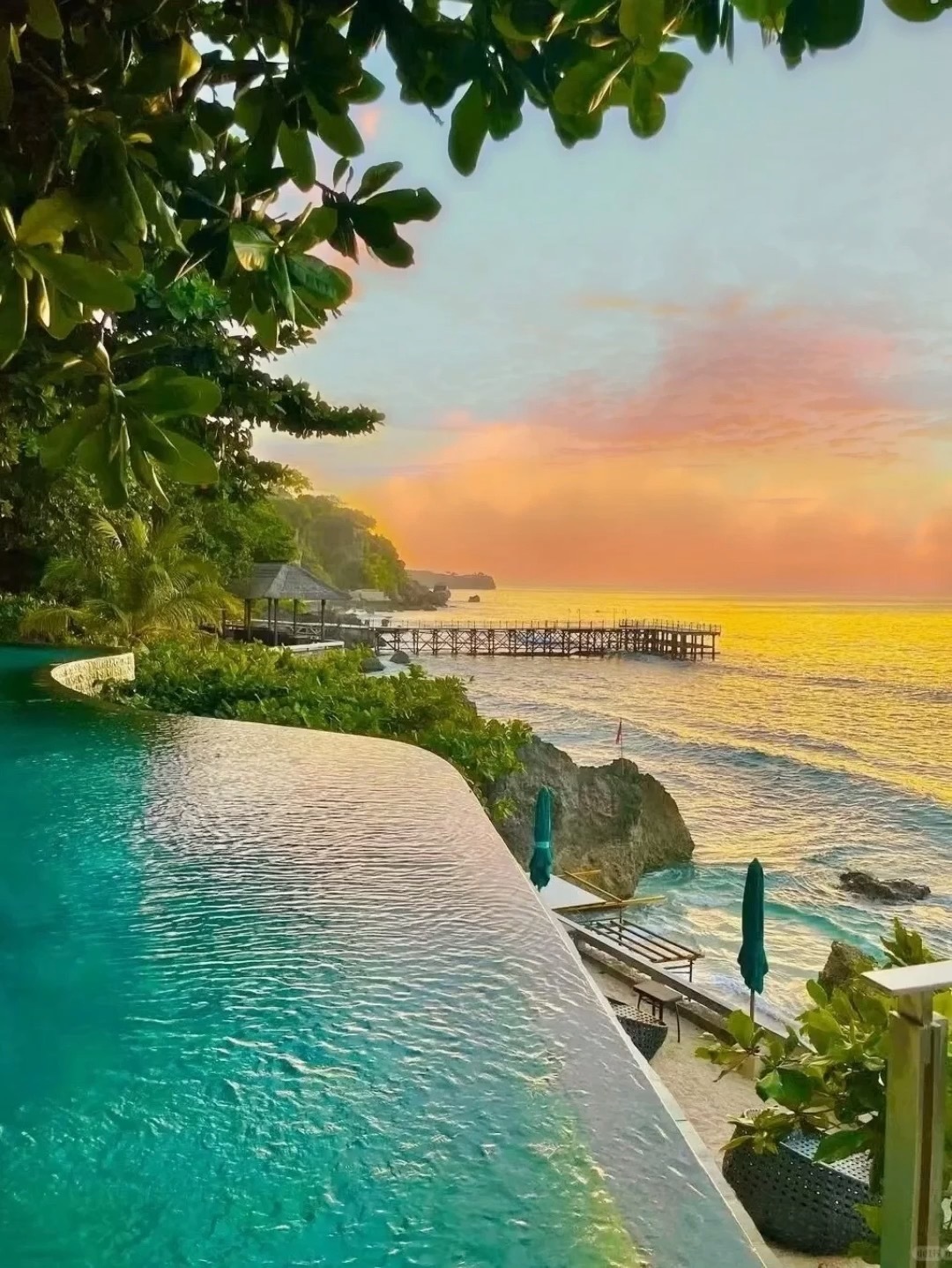 Bali-Ayana Hotel Bali, 👩‍❤‍💋‍👩experience the Instagram-famous H2O pool and floating breakfast