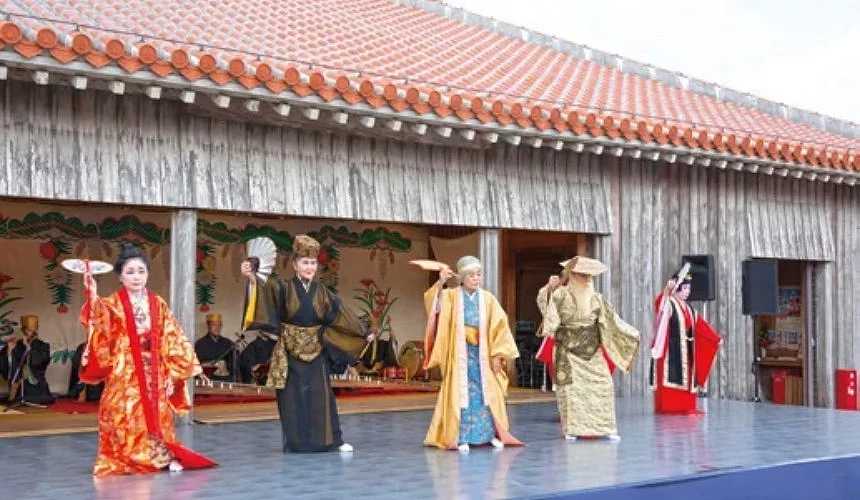 Okinawa-The glory of the Ryukyu Dynasty reappears! Parade of Okinawa kings and princesses, traditional art performances