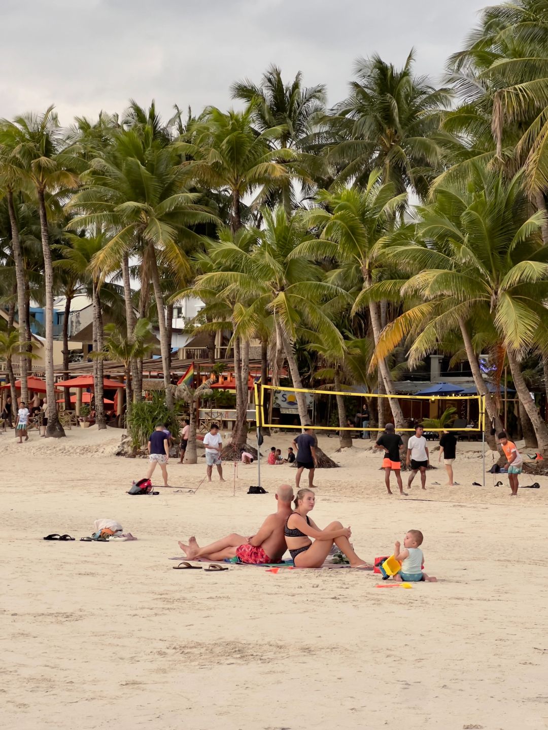 Boracay-Boracay is indeed the most beautiful beach. Experience banana boat and paragliding