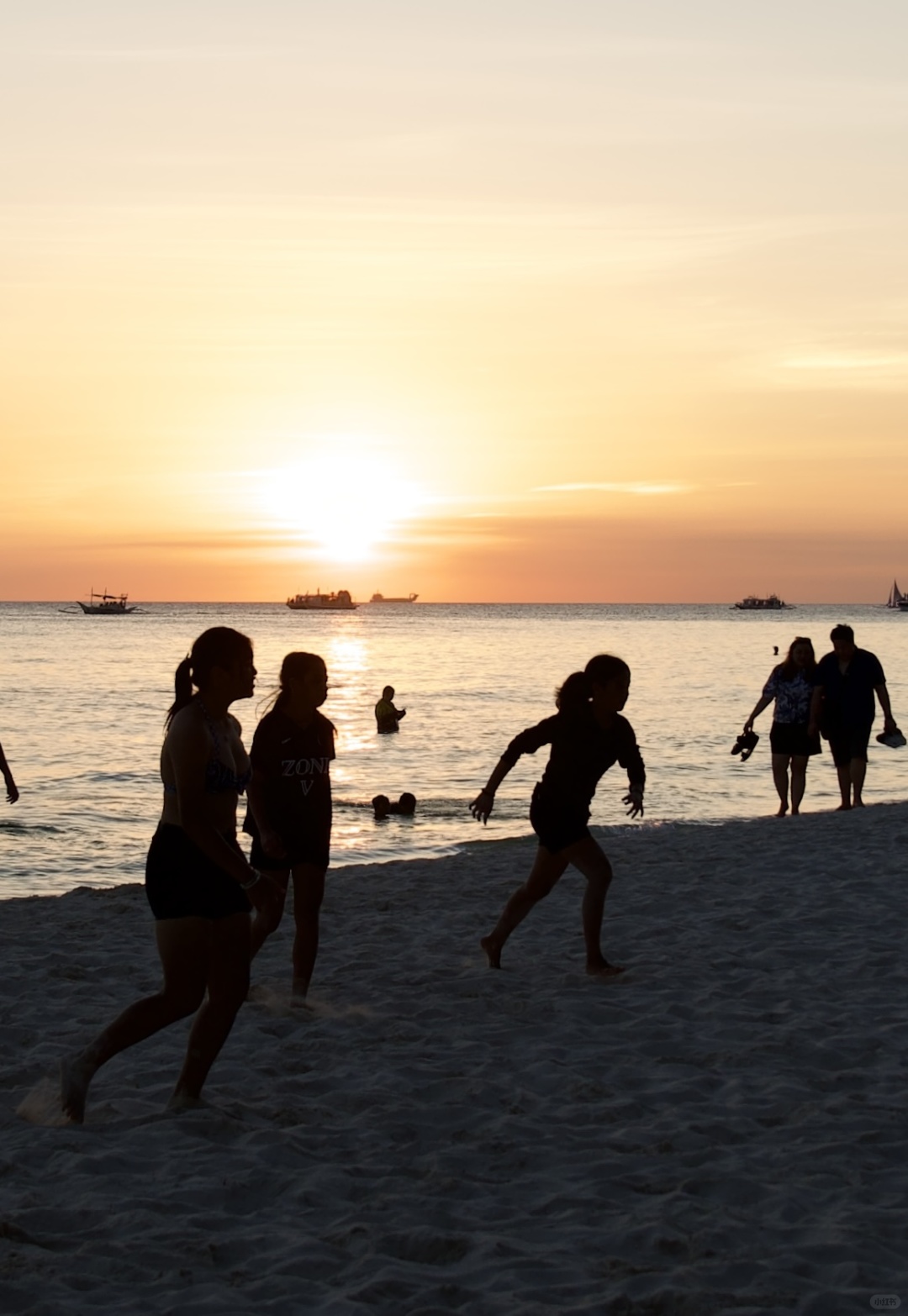 Boracay-Boracay is a great place for low-cost and daze,⛱️ sunbathing naked on the beach