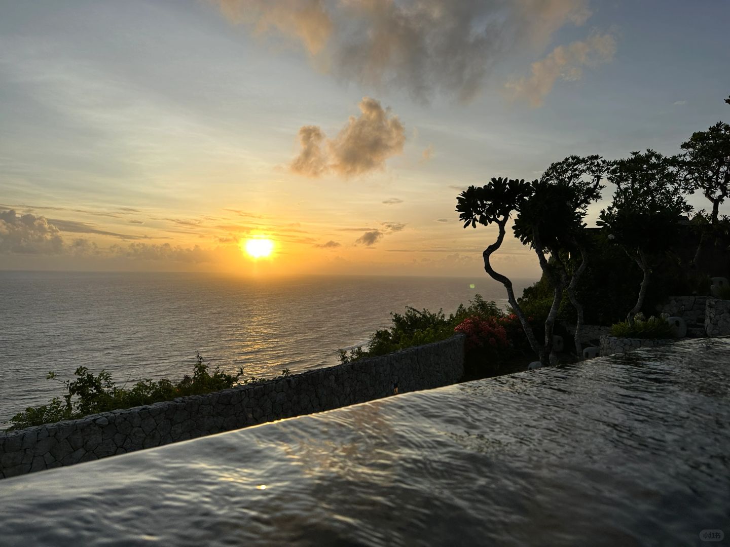 Bali-Bulgari Hotel Bali, the perfect fusion of villa room environment, cliff cableway and nature