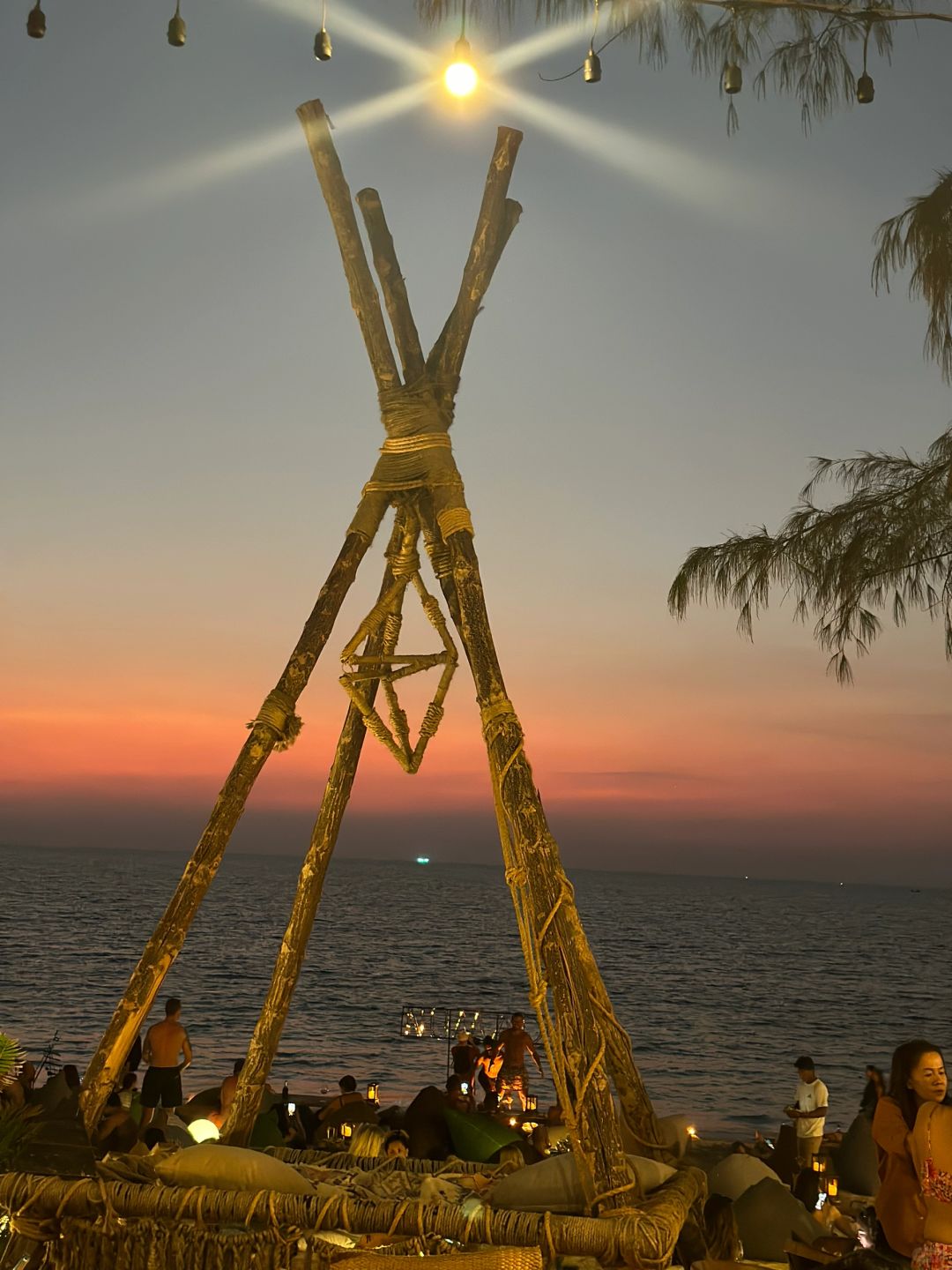 Phuket-Nomad Beach Club, a bohemian bar in Phuket, where you can relax on the lazy sofa