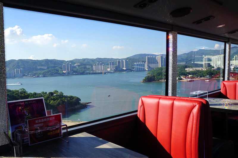 Hong kong-Hong Kong Crystal Bus. Enjoy beautiful scenery and delicious food on a family bus trip