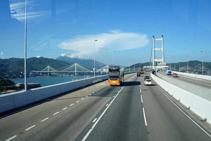 Hong kong-Hong Kong Crystal Bus. Enjoy beautiful scenery and delicious food on a family bus trip