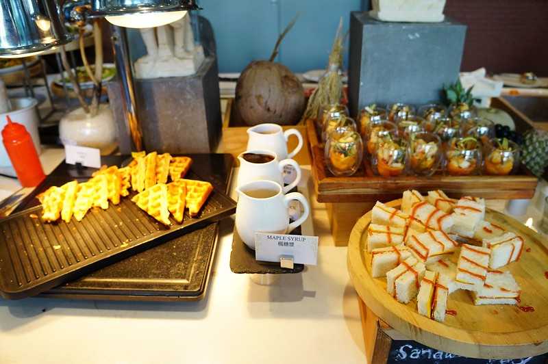 Jakarta-Hilton Garden Inn Bali Ngurah Rai Airport in Bali, Indonesia, gold card members and above enjoy free breakfast