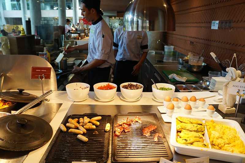 Jakarta-Hilton Garden Inn Bali Ngurah Rai Airport in Bali, Indonesia, gold card members and above enjoy free breakfast