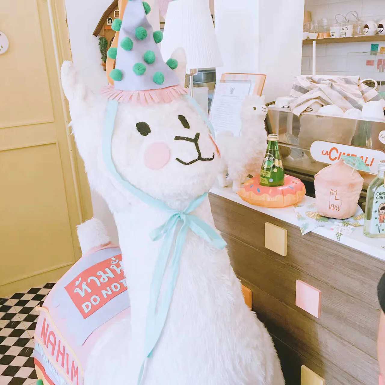 Bangkok-Nahim Cafe × handcraft,🐑 the cutest coffee shop in Bangkok, is a favorite of girls