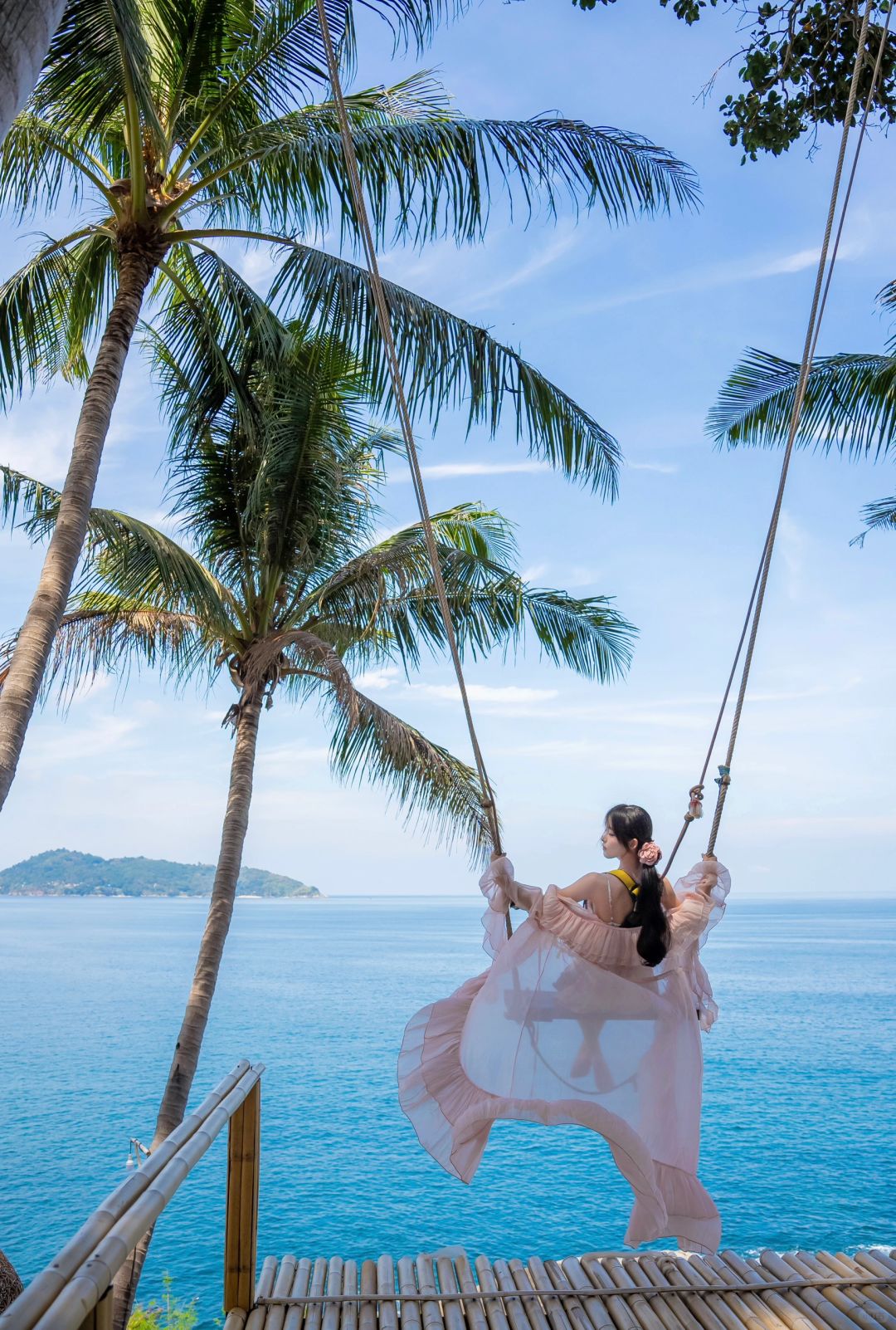 Phuket-Cafe Phuket View Point, Patong Beach, Phuket, a cafe restaurant with a sea swing