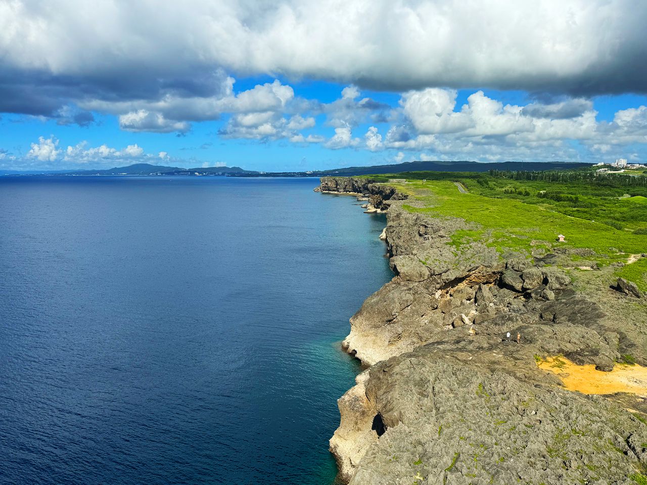 Okinawa-Cape Chinen, Cape Manzamo, and Cape Zanpa. Okinawa attractions for nature lovers