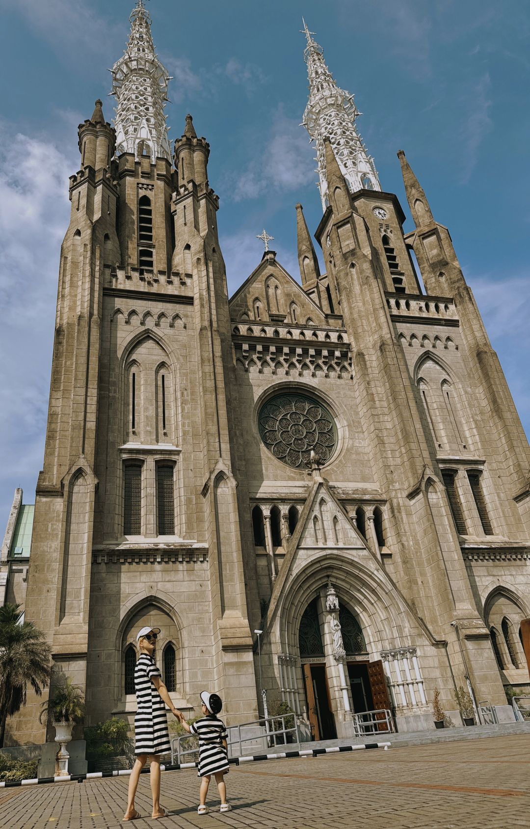 Jakarta-Jakarta Cathedraldral third largest cathedral in the world. Free to visit without reservation