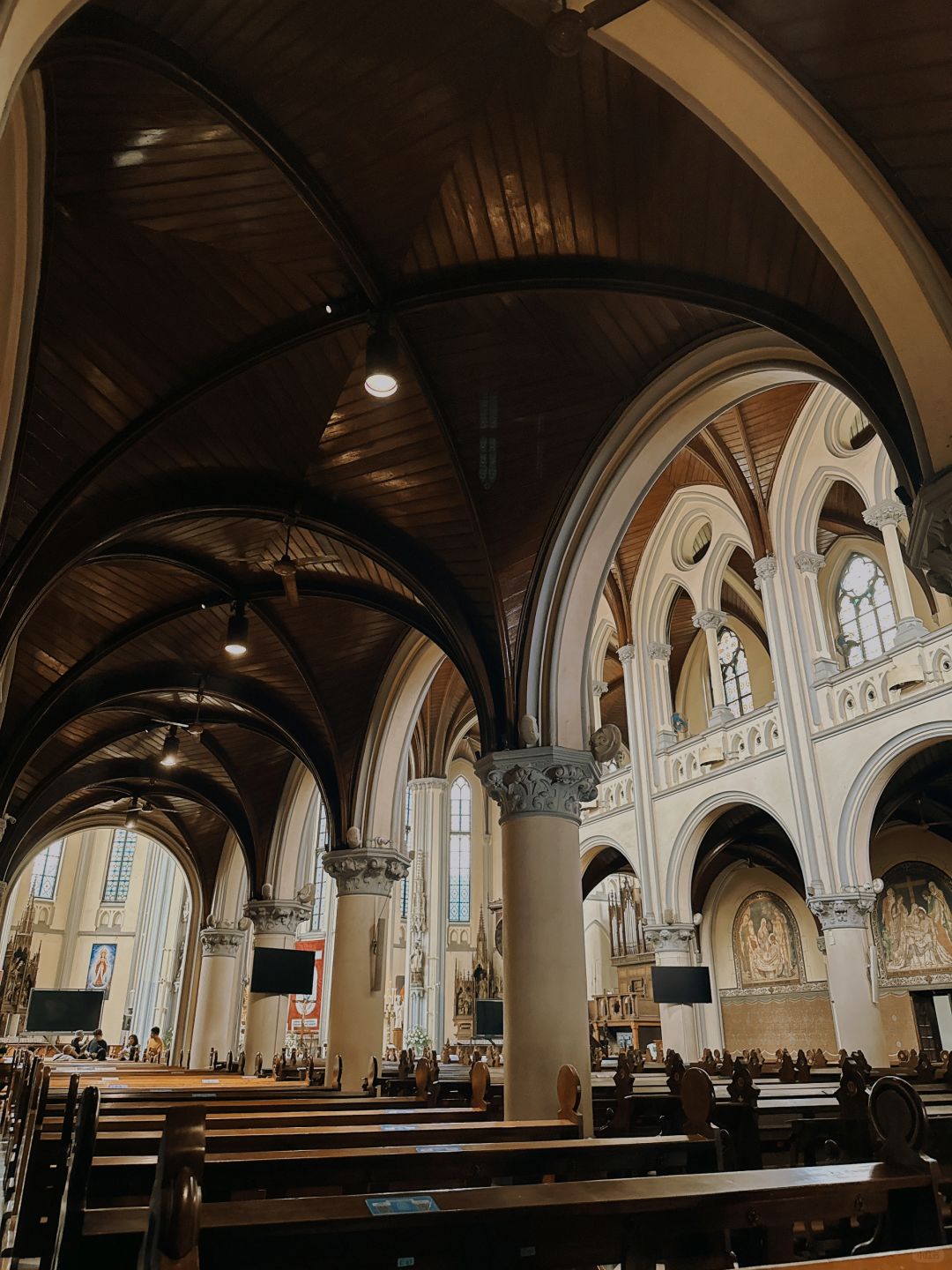 Jakarta-Jakarta Cathedraldral third largest cathedral in the world. Free to visit without reservation