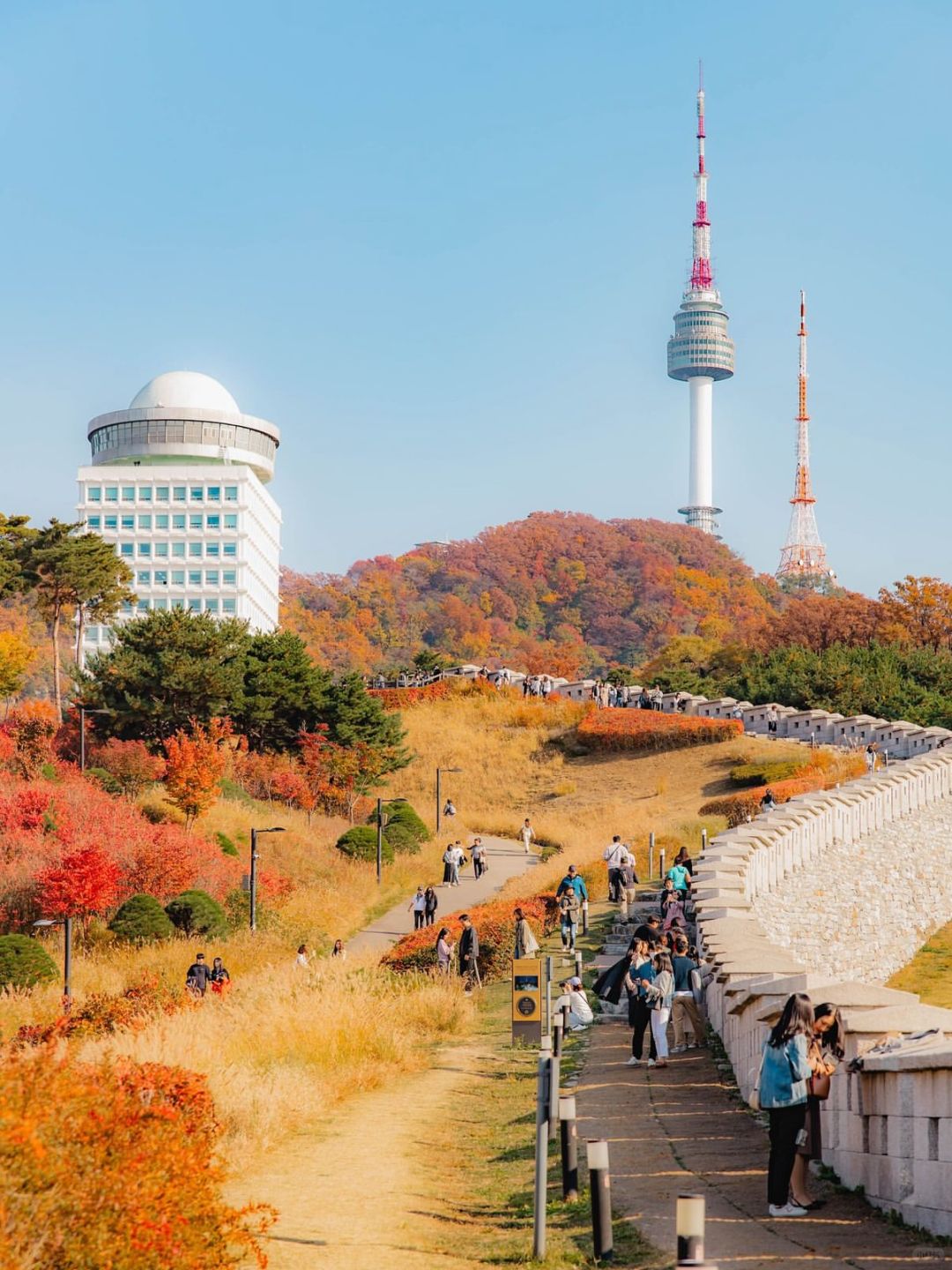 Seoul-Seoul Namsan Park Baekbeom Square, 🦙enjoy the most beautiful autumn in Korea