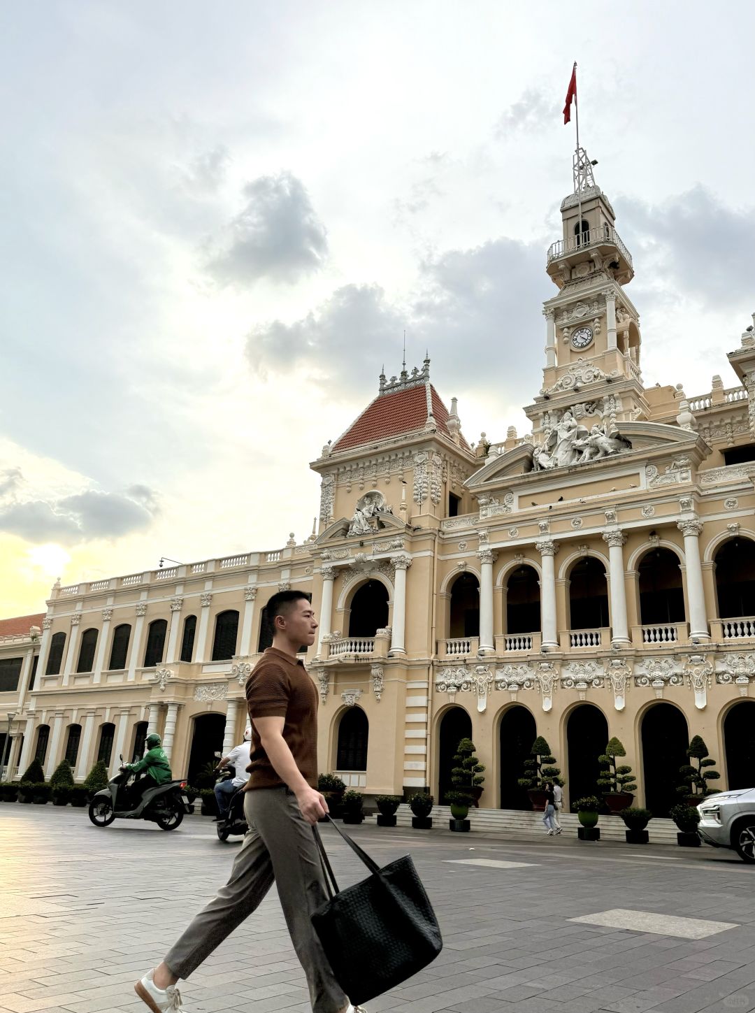 Ho Chi Minh-Compared to other Asian countries, Ho Chi Minh is a very young city with a rich nightlife