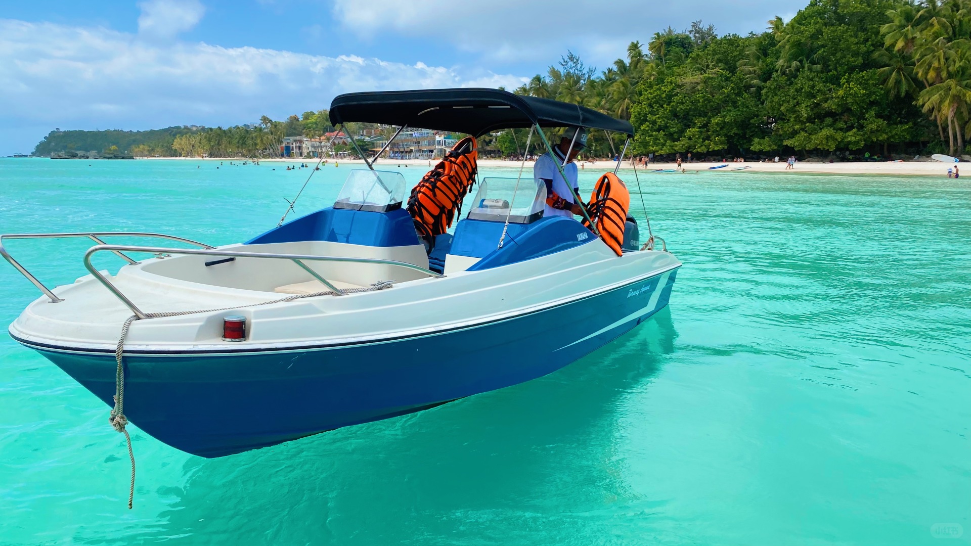 Boracay-Boracay Willy's Rock, Bulabog Beach, Crystal Cove island, Puka Shell Beach travel guide