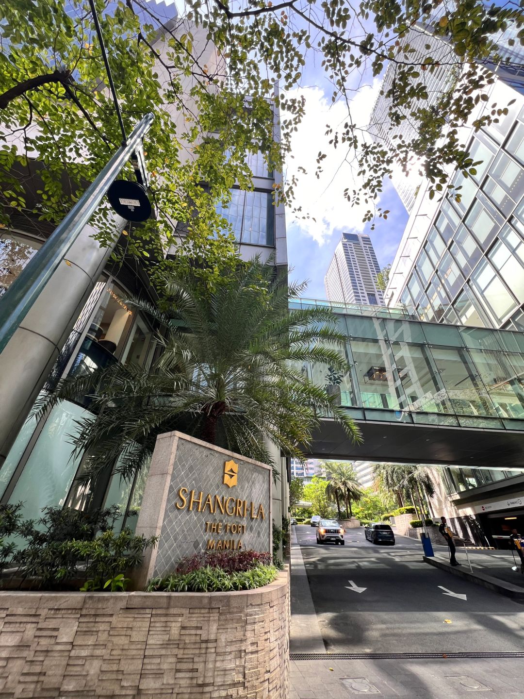 Manila/Luzon-Shangri-La Hotel at the Fort Makati BGC, the most modern business center in Manila