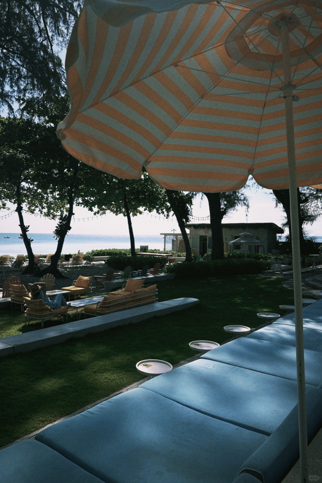 Hua Hin-The Standard Hua Hin, five-star hotel near the beach, has a swimming pool, bar and SPA