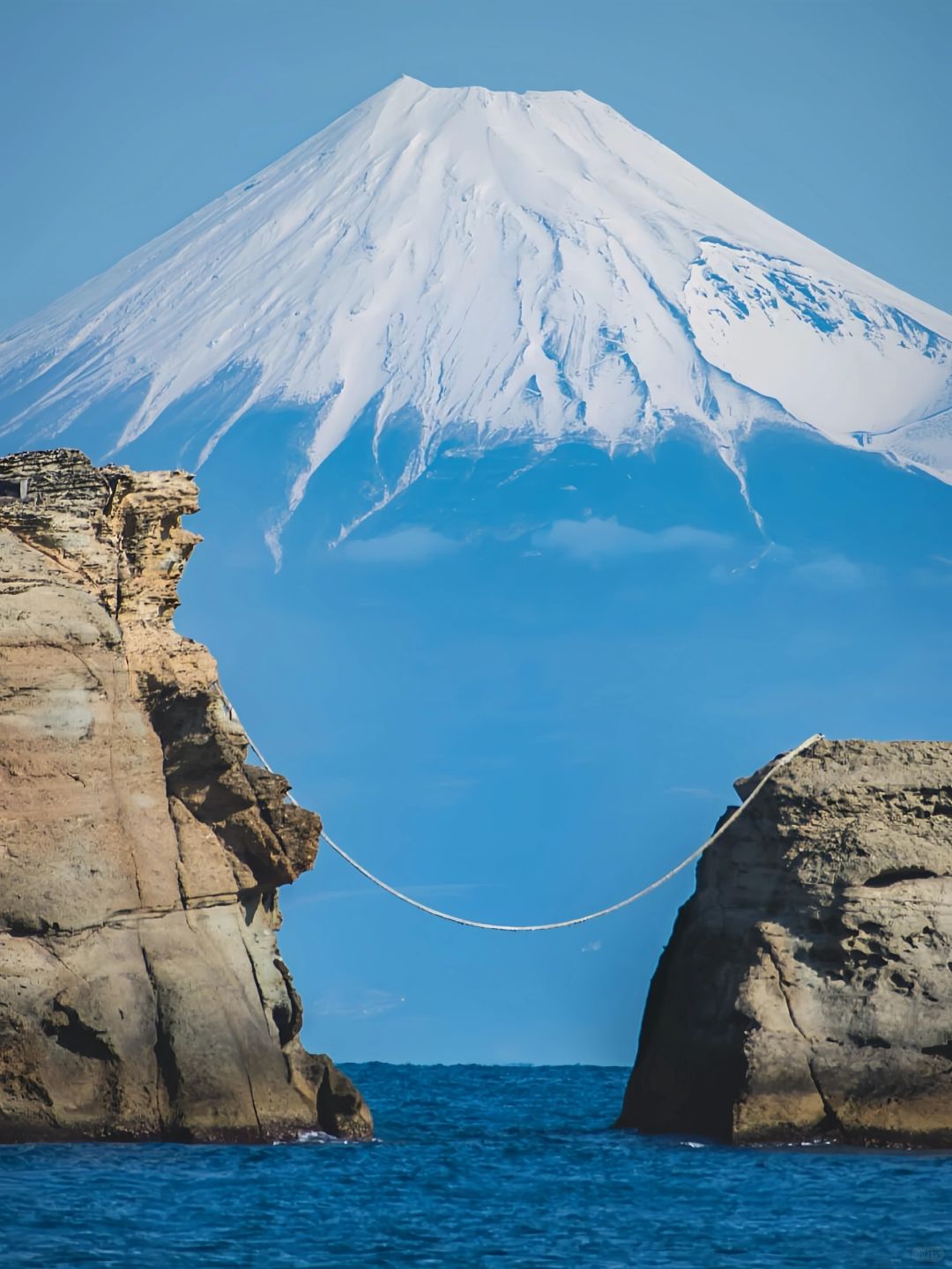 Tokyo-A literary youth's trip to Tokyo-Izu,🌟 visiting Mount Fuji, waterfall hot springs, sea torii and trains