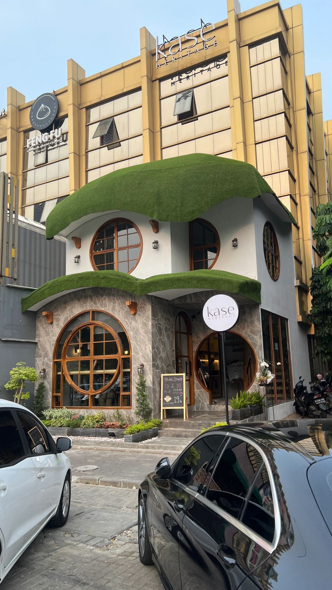 Jakarta-Batavia, a century-old coffee shop in Jakarta, is a legacy of the Dutch colonial era