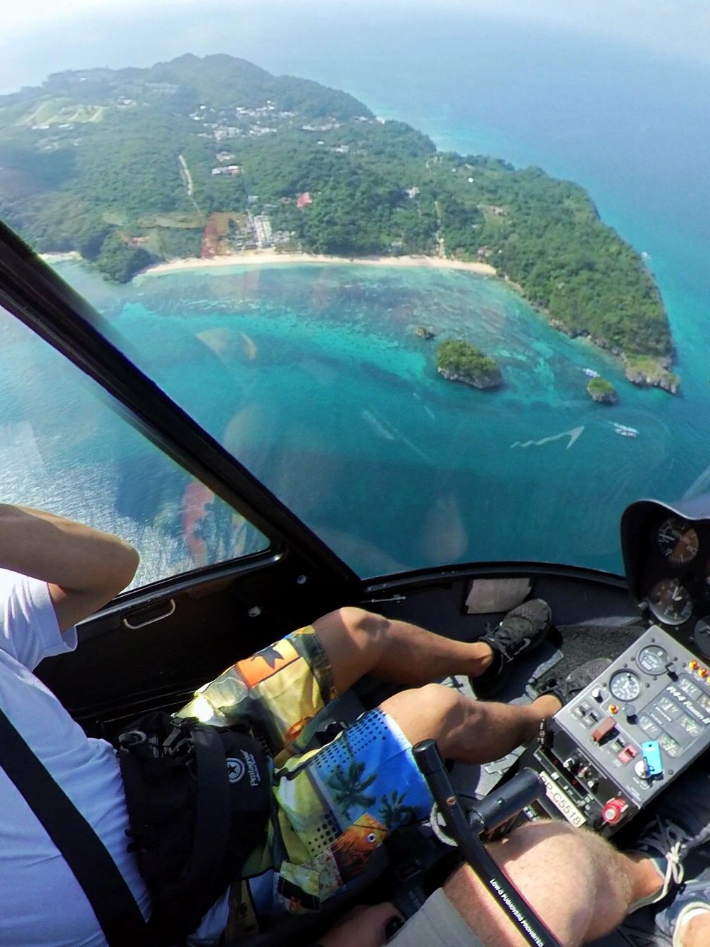 Boracay-Boracay helicopter tour around the island, 🚁review the white sand beach and blue water