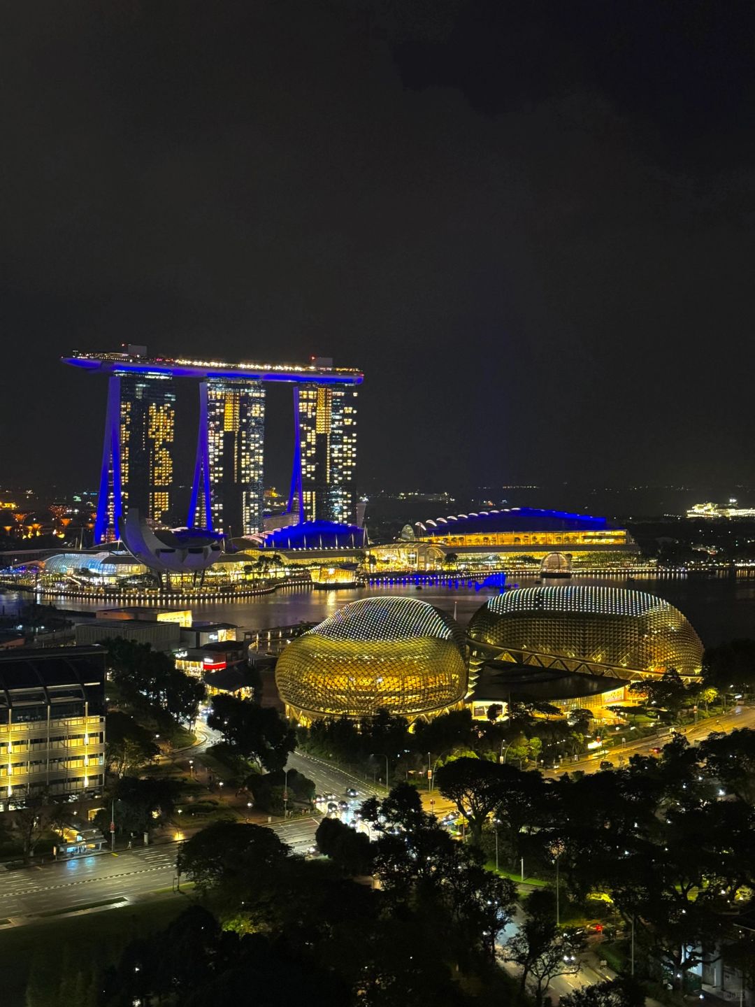 Singapore-Fairmont Singapore, 15 restaurants and bars with a unique style, beautiful view of Marina Bay