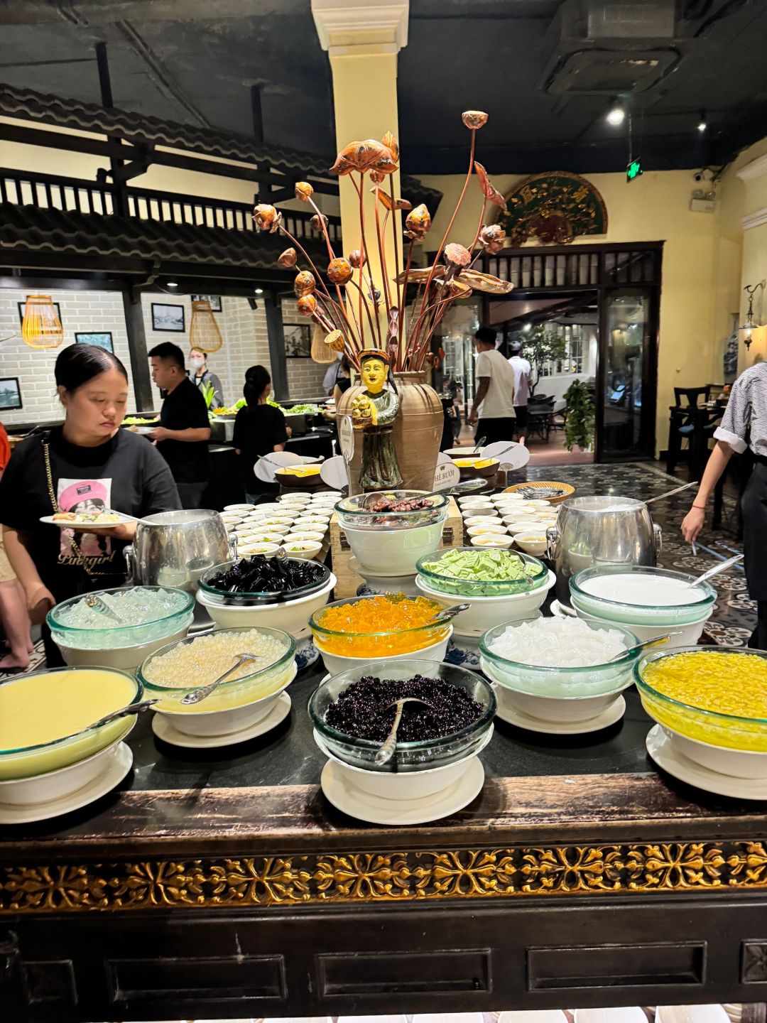 Hanoi-After five years, I returned to Hanoi Lotus Restaurant to taste authentic Vietnamese food