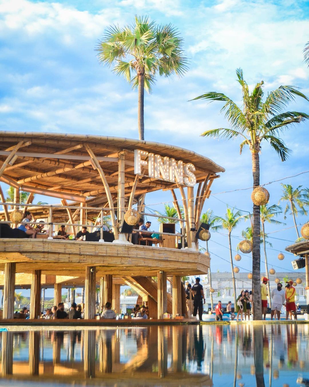 Bali-Bali Finns, the most carnival beach club, has a super large pool area and three restaurants