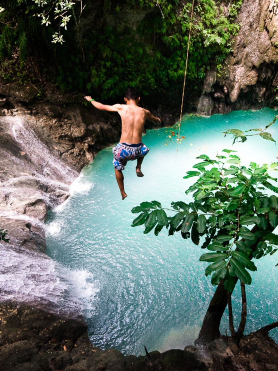 Cebu-Bohol Oslo and Moalboal Undersea Adventure, Rich Cultural Heritage and Natural Landscapes