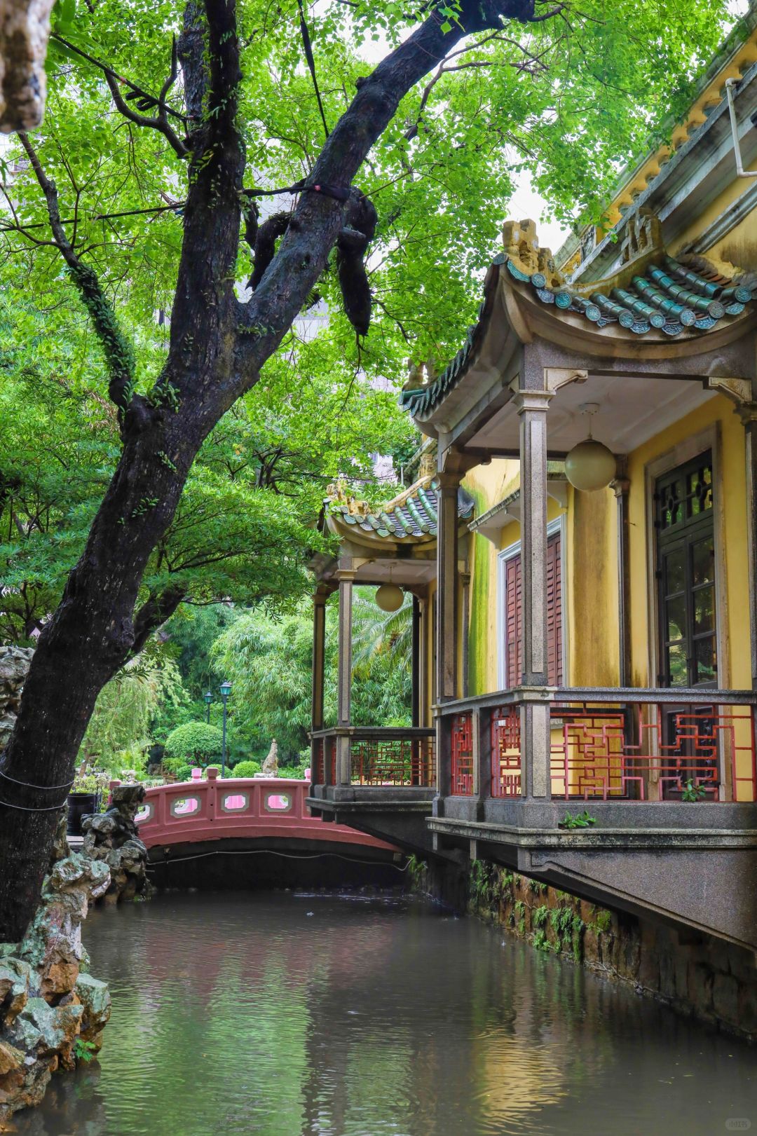 Macao-Lou Lim Ieoc Garden in Macau, perfect blend of Suzhou gardens and European design styles