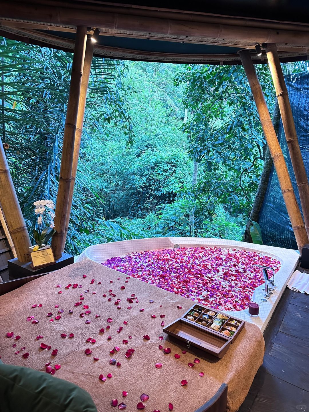 Bali-Mekar Spa Massage Center, K Club Hotel Bali,🌺 immersive jungle petal bath