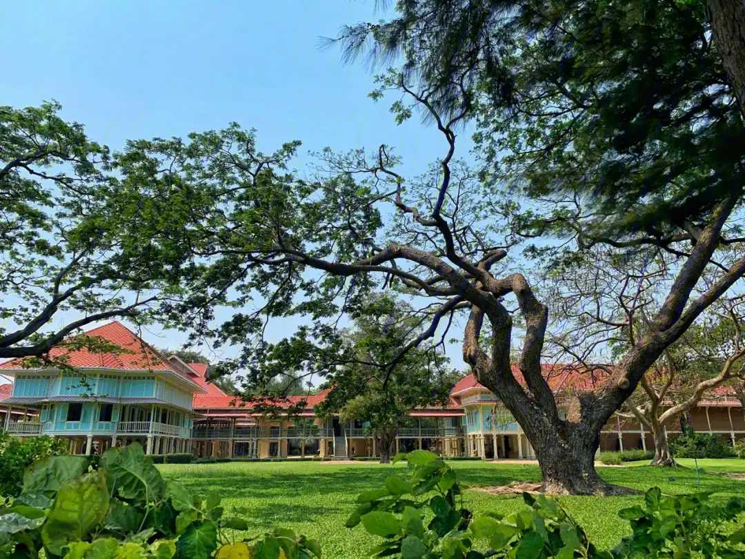 Hua Hin-Maruekhathaiyawan Palace, 📭a fresh and graceful royal palace next to Hua Hin Beach