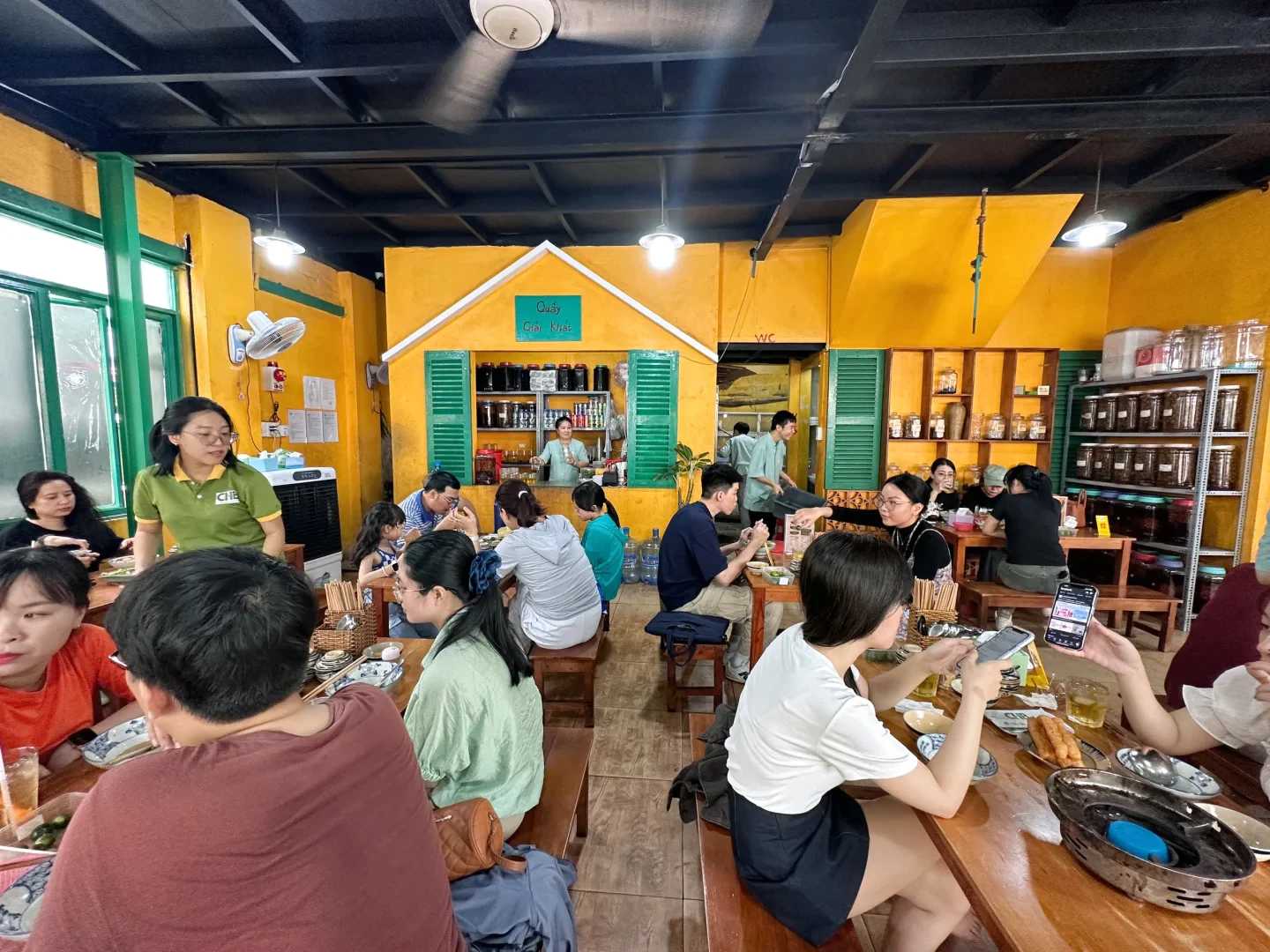 Ho Chi Minh-You can never go wrong with a restaurant full of locals at 🔸Bún Riêu Cô Hương Béo