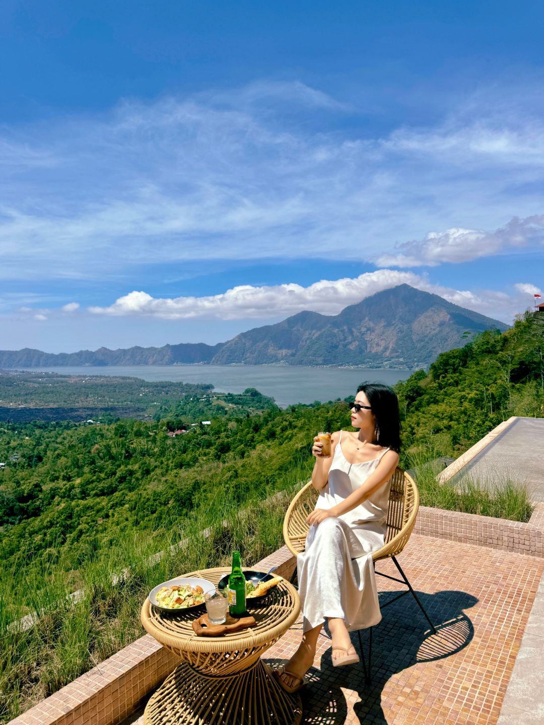 Bali-Montana Del Cafe, Akasa Specialty Coffee, Paperhills Cafe. View of Bali's Batur volcano lake