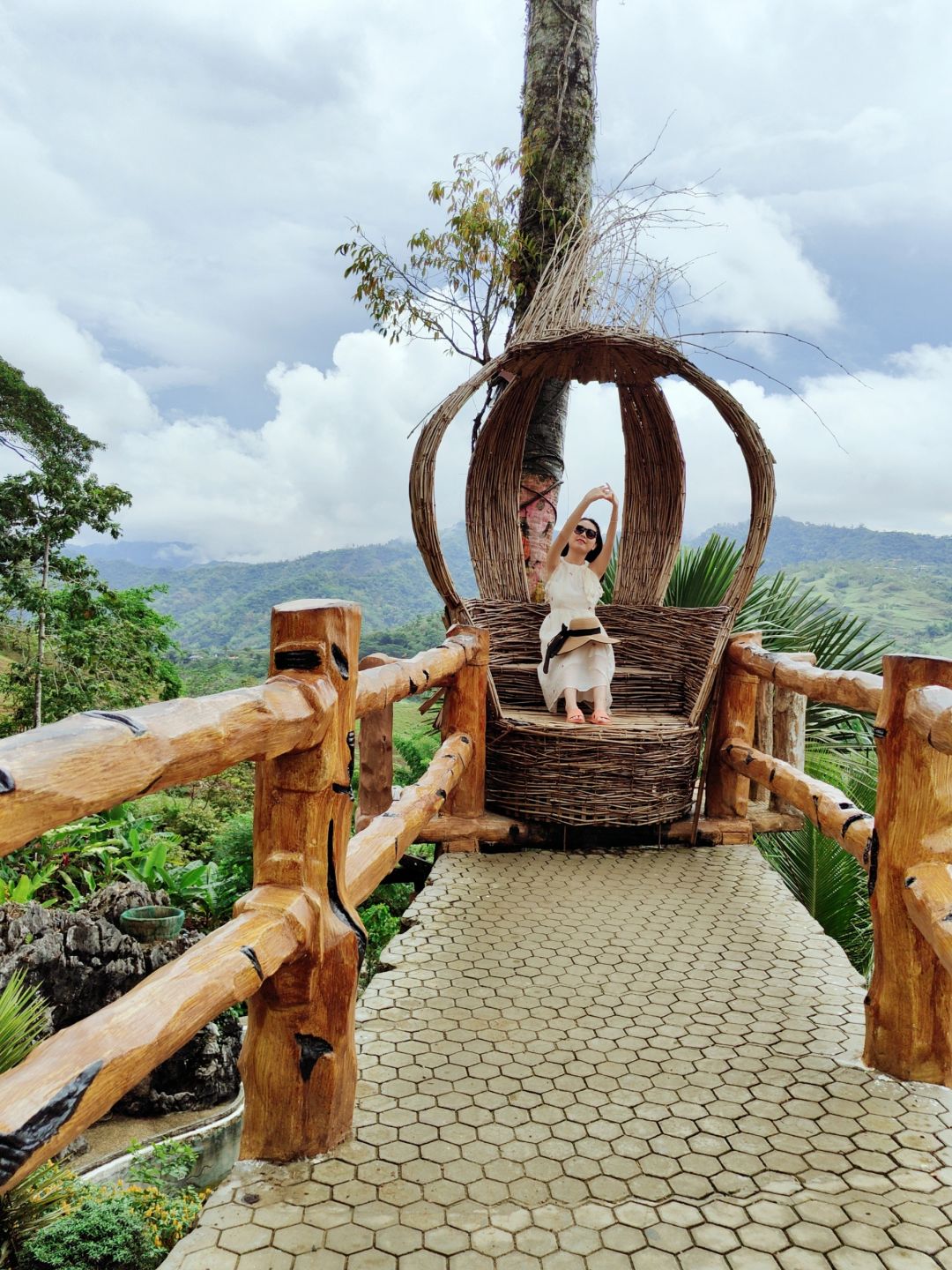 Cebu-Visit Sirao Garden in Cebu Mountain on weekends. 🌸The ticket is a small red flower stamp