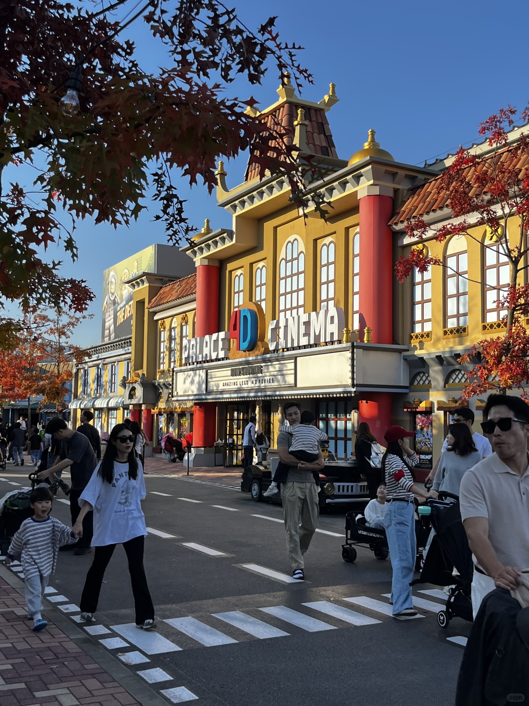 Seoul-Seoul Legoland Theme Park has a live fireworks show, ⭐️and each theme is related