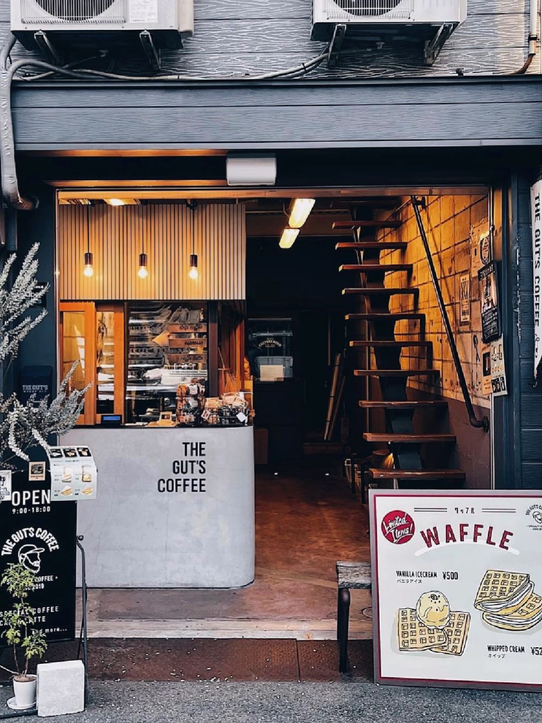 Osaka-Top 9 Cafes in Osaka: Neel Osaka, Mel Coffee Roasters, LILO Coffee, and Salon de AManTo