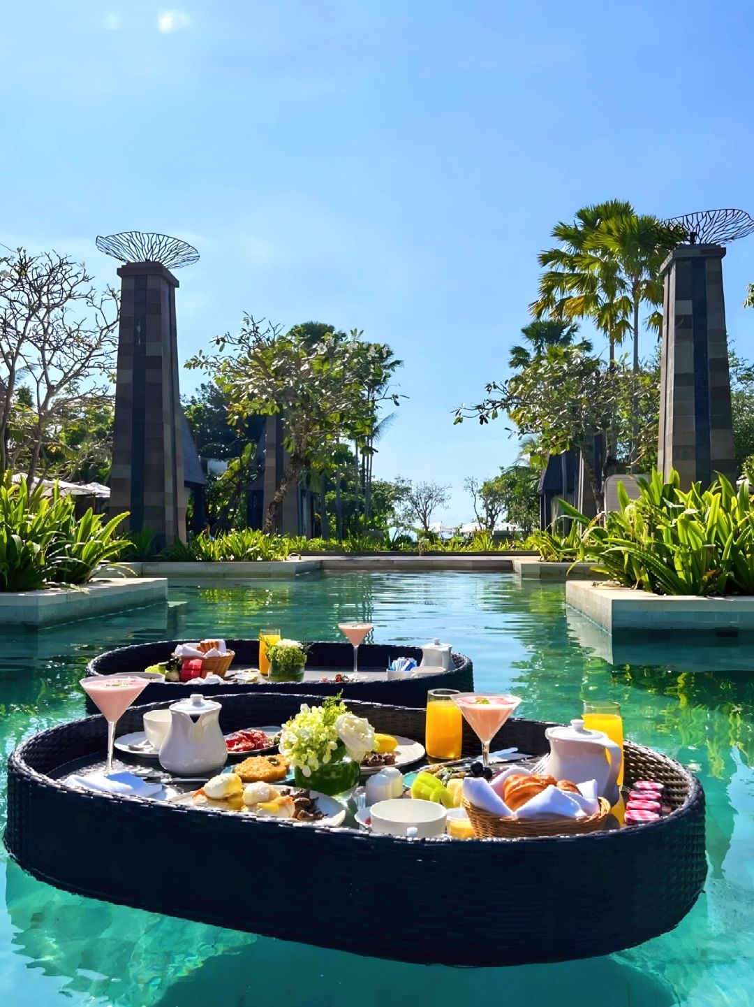 Bali-Sofitel Bali Nusa Dua Resort, 💛room with plunge pool experience floating breakfast