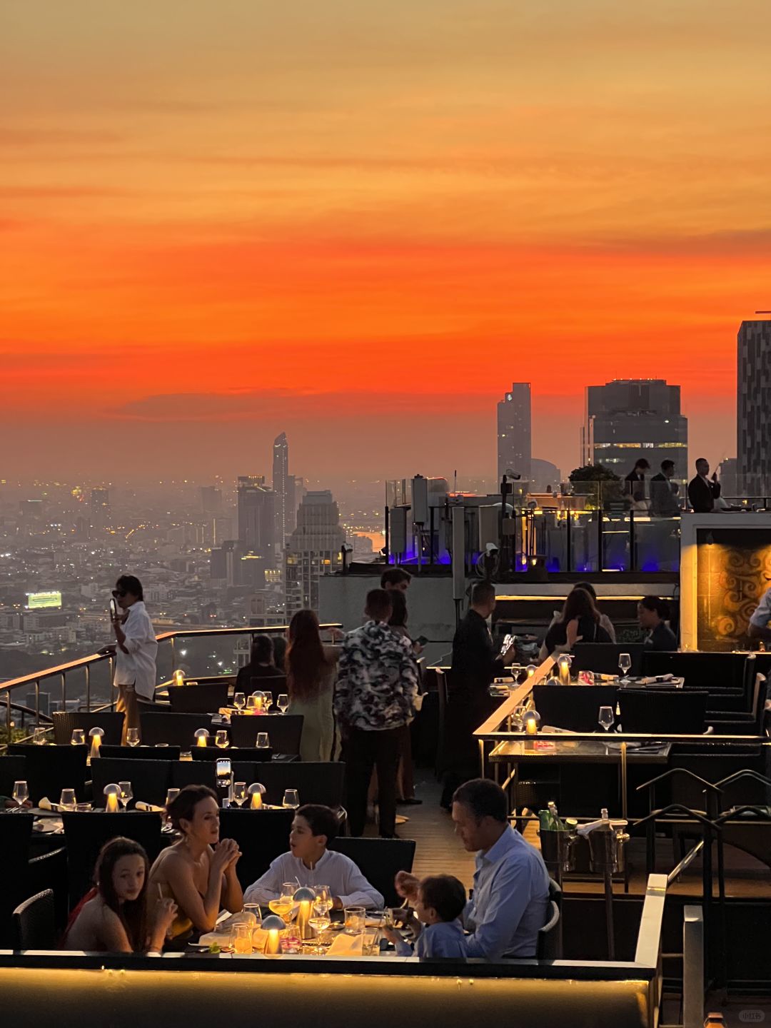 Bangkok-Moon Bar, sky bar on the 59th floor of Banyan Tree Hotel Bangkok, overlooks the entire city