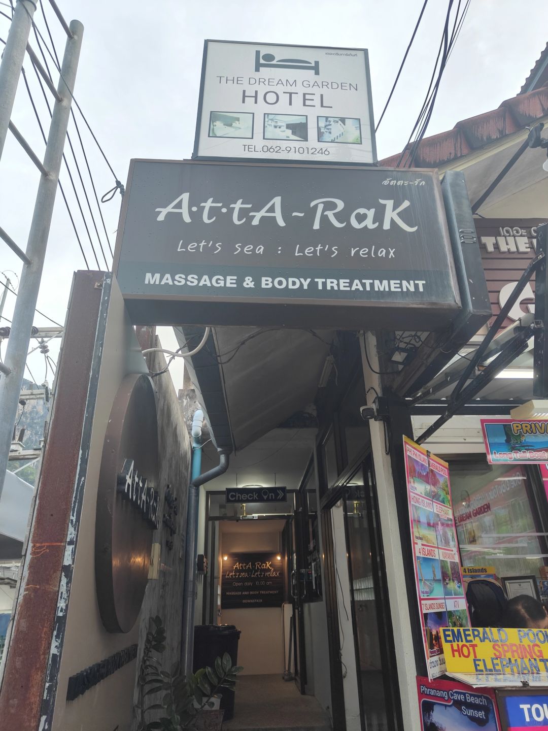 Krabi-AttA RaK SPA in Krabi, experience aromatherapy hot stone massage to relieve fatigue