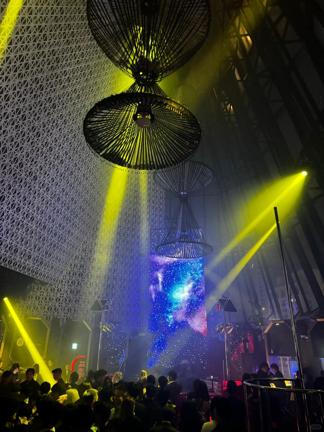 Tokyo-Tokyo nightclub "RAISE" opens in Ginza Department Store, with famous DJs and gorgeous night views