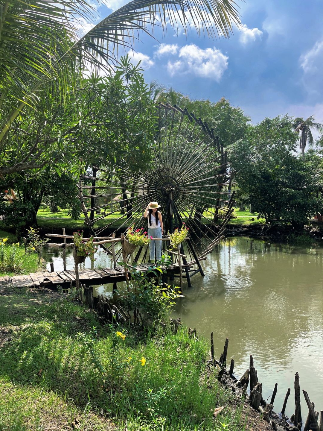 Ho Chi Minh-Binh Quoi Village Park in Ho Chi Minh City feels like returning to the rainforest of Ubud, Bali