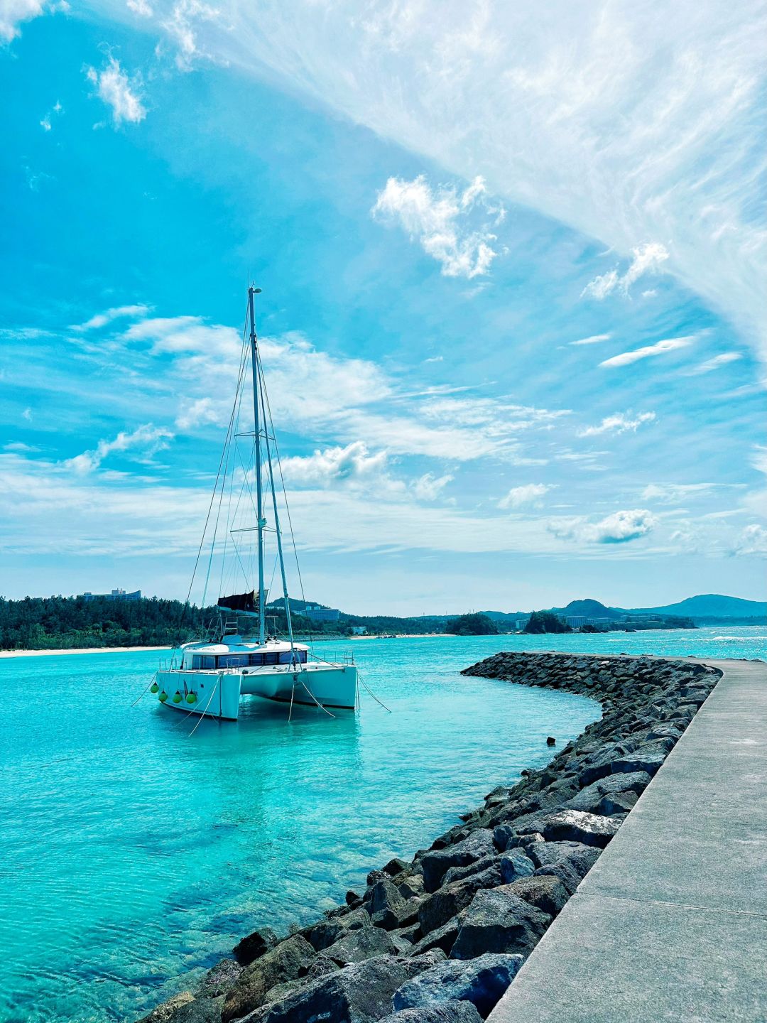 Okinawa-Okinawa Marine Park, her beauty is comparable to Australia's Great Barrier Reef