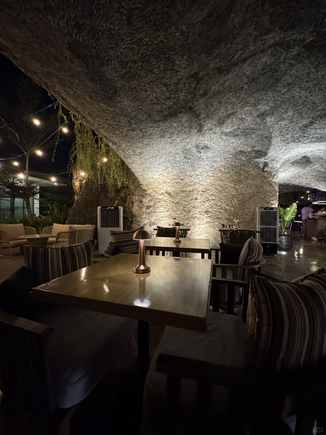 Cebu-Muhi Cave Bar, popular cave restaurant in Cebu, offers beer, wine, cocktails and mocktails