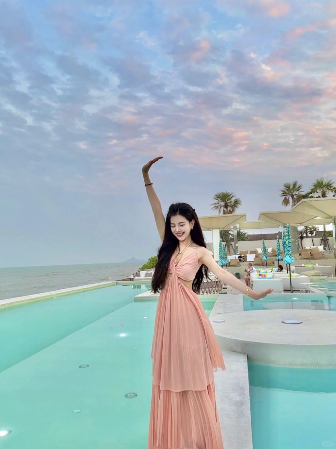 Hua Hin-Sundance Dayclub, Hua Hin's beachfront pool restaurant, offers afternoon tea and dinner