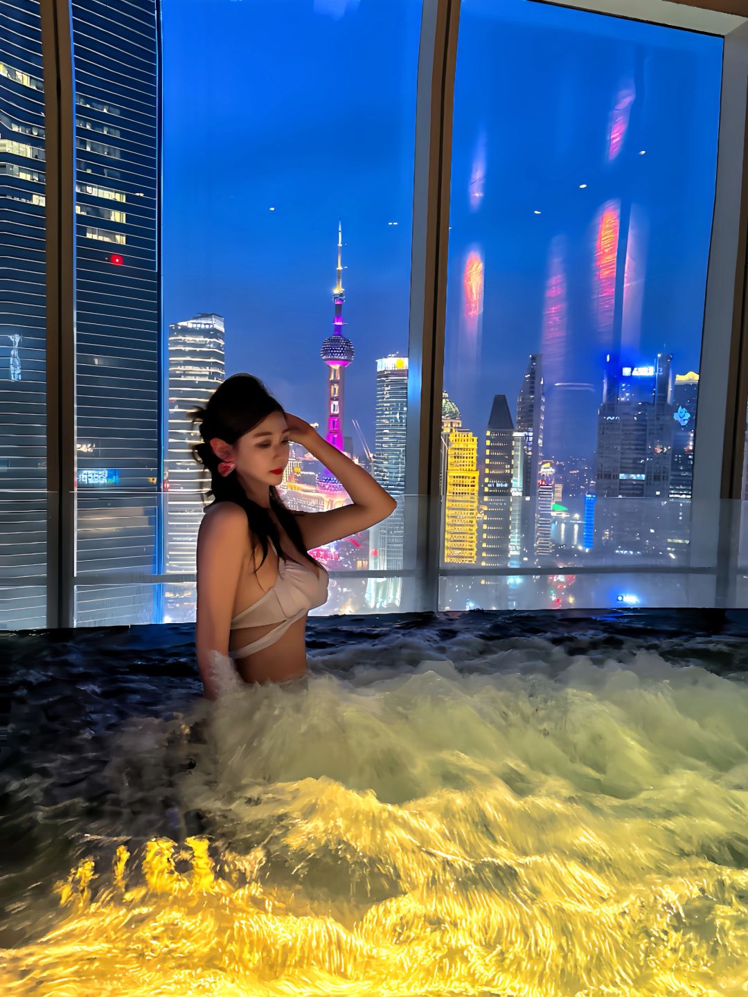 Jiangsu/Zhejiang/Shanghai-The Regent Shanghai Pudong Hotel boasts one of the most beautiful swimming pools in Shanghai