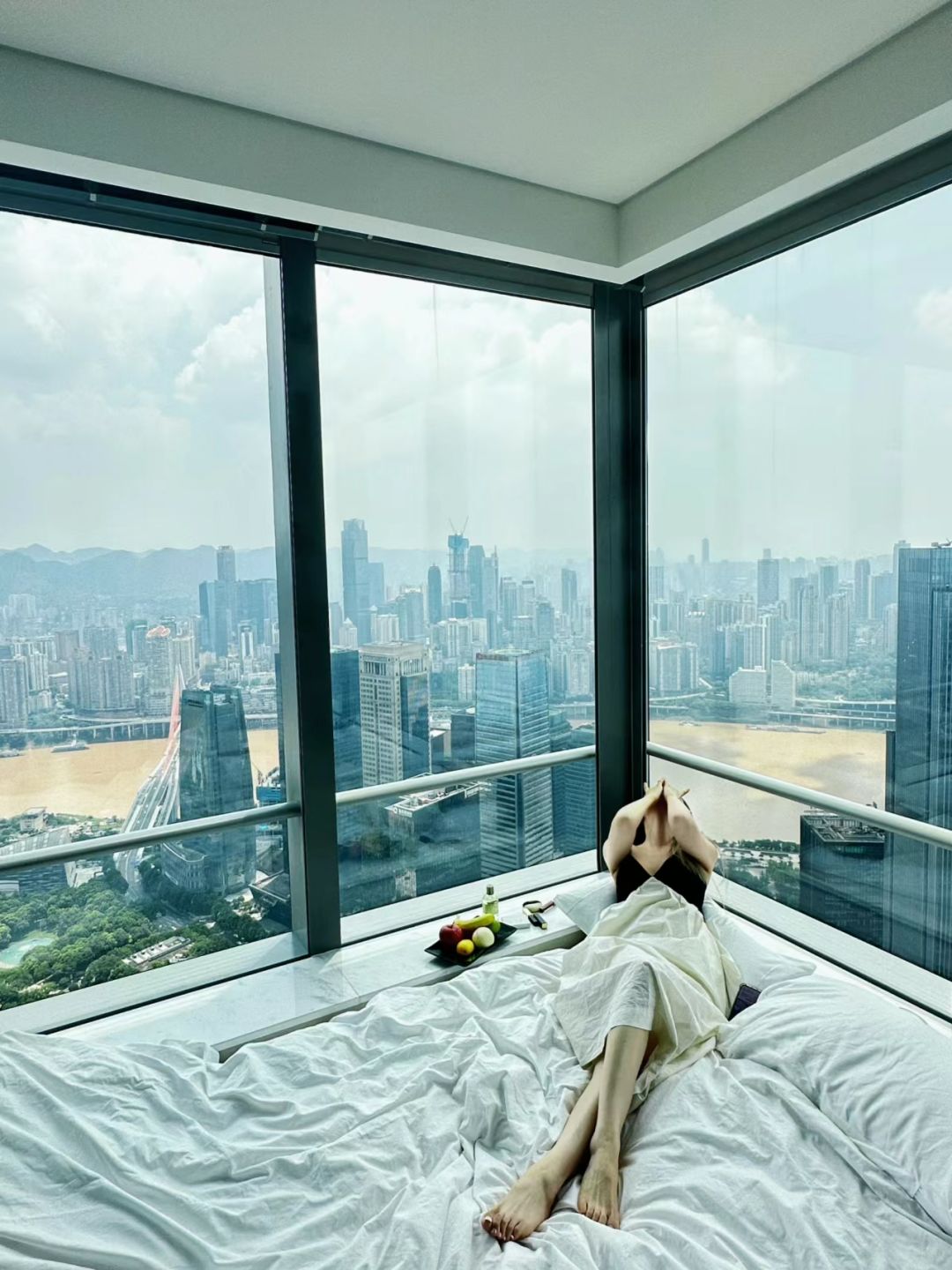 Chengdu/Chongqing-Chongqing five star Niccolo hotel, with a combination of artistic and modern decoration, boasts excellent city night views