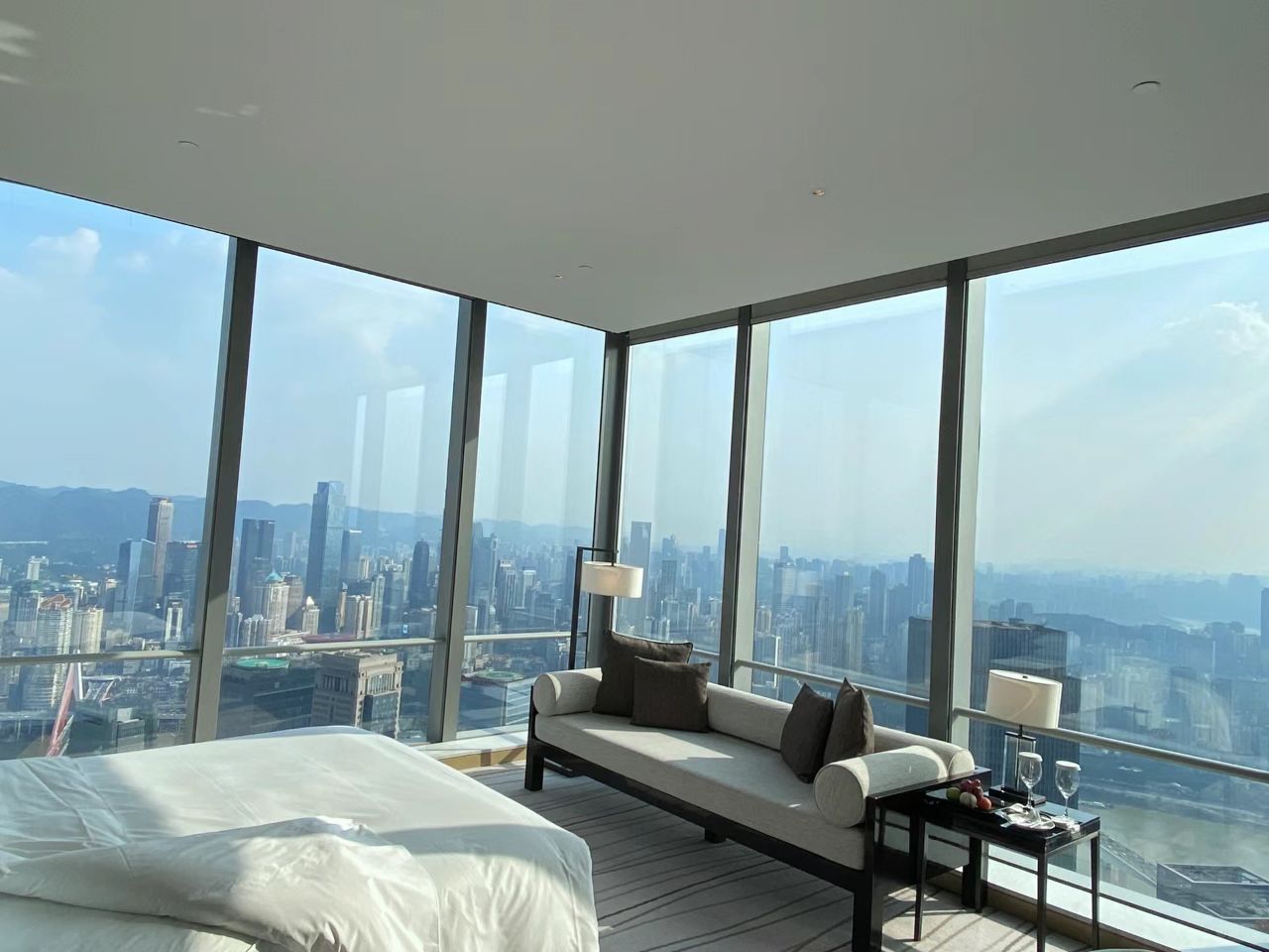 Chengdu/Chongqing-Chongqing five star Niccolo hotel, with a combination of artistic and modern decoration, boasts excellent city night views