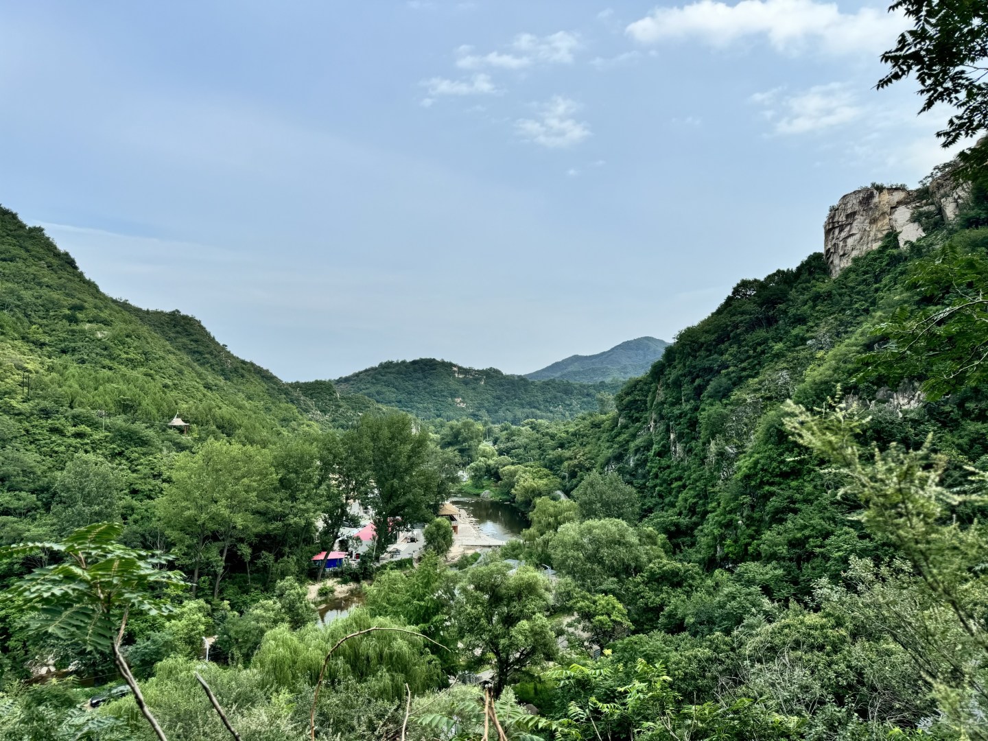 Beijing/Tianjin-The Huairou Aloft under the Marriott Hotel is located near Yanqi Lake, and its flaws do not overshadow its beauty. It is worth a visit