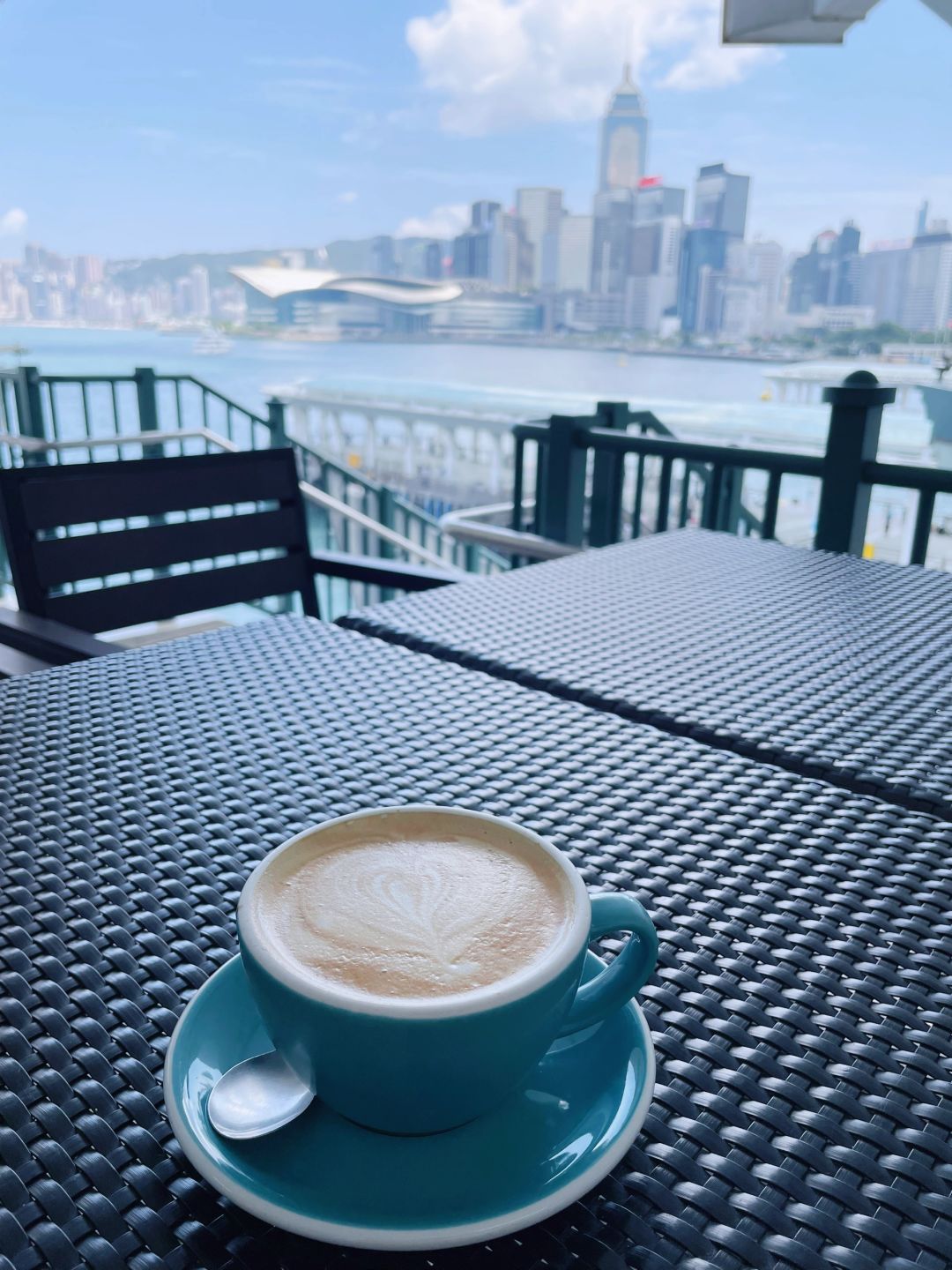 Hong kong-At the Hong Kong Pier 8 Museum Caf é, enjoy the highest quality eco-friendly coffee while gazing at the sea!