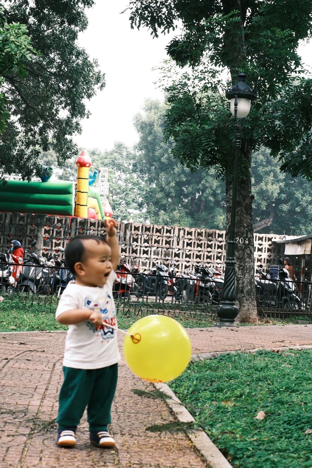 Hanoi-Hanoi Reunification Park❤️, play carousel, roller coaster and take a train around the lake